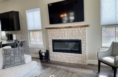 Nemo Casa | Ranch Sunsets - Luxury Lakeview Ranch Villa at Twin Canyons Longhorn Ranch