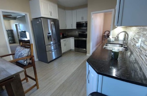 Cheyenne Casa | Rancher's Capitol Lodge (Historic) - Steps away from the Capitol and Downtown