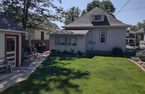 Cheyenne Casa | Rancher's Capitol Lodge (Historic) - Steps away from the Capitol and Downtown