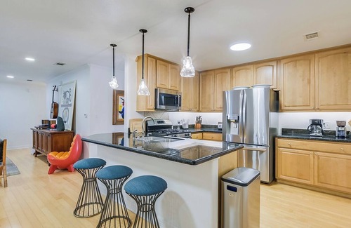Round Top Casa | RanchHouze East in Round Top