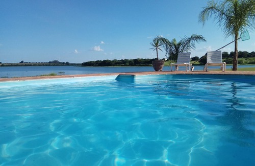 Sabino Chalet De Esquí | Rancho frente presa grande piscina de agua dulce, etc. Te va a encantar!