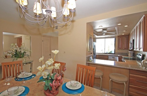 Rancho Mirage Condominio | Rancho Las Palmas CC - Lovely 2 Bedroom/2 Bath on Golf Course in Rancho Mirage