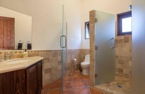La Paz Casa | Rancho San Lorenzo - 2 Br house in authentic Ranch - Casa Bugambilias
