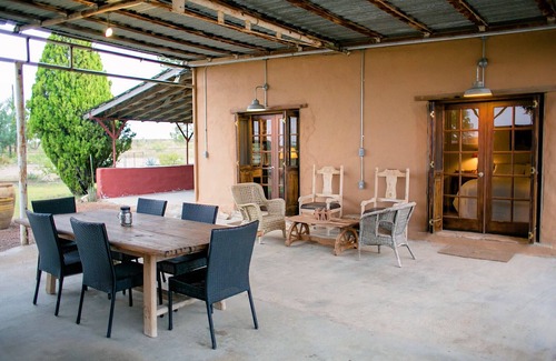 Marathon Casa | Rancho Villa! Auténtico Adobe Ranch House cerca de Big Bend Park.