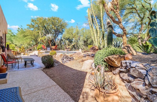 Miramonte Casa | Rancho Villa - Southwestern home in Rancho Manana