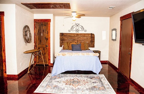 Granbury Cabina | RanchWater Lodge In Granbury Texas