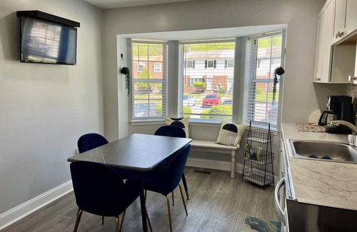 Randallstown Casa | Randallstown 3 Bedroom Townhome Gem