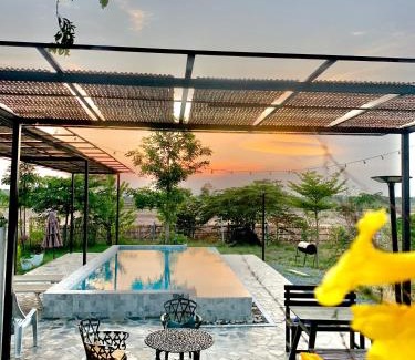 Non Daeng Casa | Rang Robin Farmstay with swimming pool