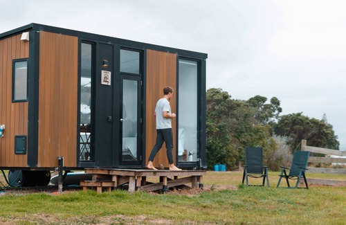 Otaki Beach Casa | Rangiuru Stream by Tiny Away