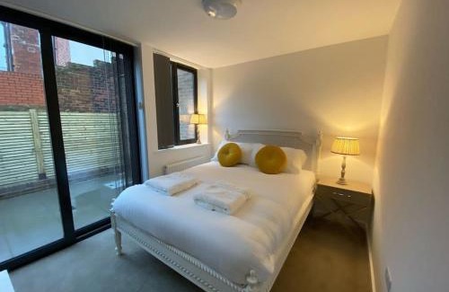 Sheffield Apartamento | Ranmoor Serviced Apartments at Wilkinson Lane- The Burlington Suite