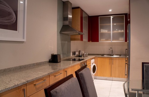 Sandown Casa | Raphael Penthouse Suites