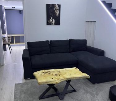 Stavroupoli Apartamento | Raphael’s Suites SKG