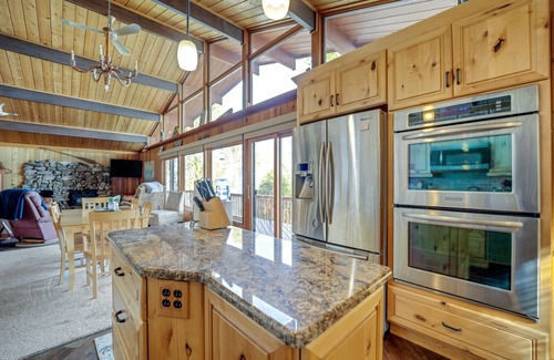 Presque Isle Casa | Rapid Retreat - Golden Leaves, Crisp Air & Cozy Comfort Await You!