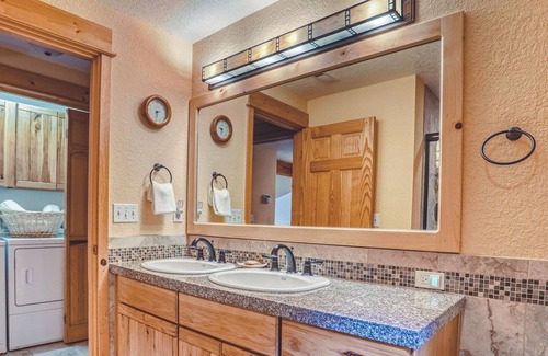 Rhododendron Casa | Rapid River Retreat