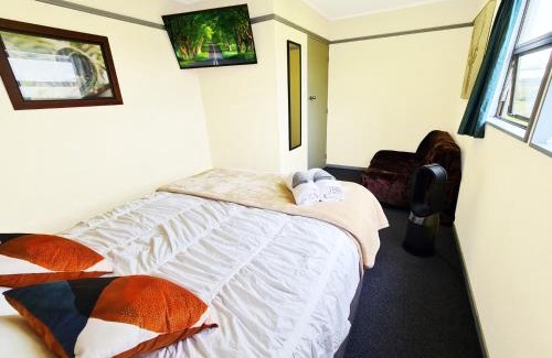 Orepuki Cabina | Rarakau Lodge