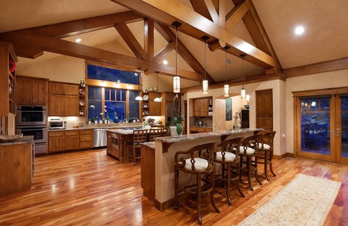Cerise Ranch Casa | Rare, Art-Filled Mountain Getaway in the Roaring Fork Valley