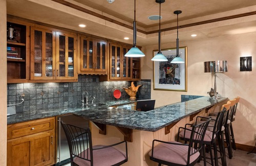Cerise Ranch Casa | Rare, Art-Filled Mountain Getaway in the Roaring Fork Valley