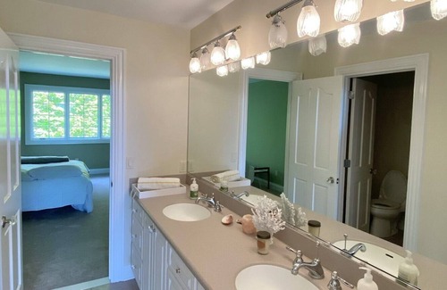 Spring Brook Casa | Rare! Buffalo Mansion with deck on Caszenovia creek