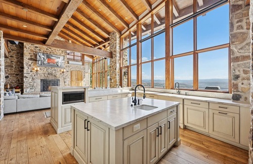 Deer Valley Chalet De Esquí | Rare Deer Valey Chalet w/ ski access, hot tub, room for 18