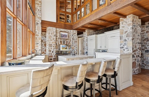 Deer Valley Chalet De Esquí | Rare Deer Valey Chalet w/ ski access, hot tub, room for 18