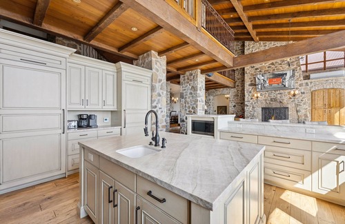 Deer Valley Chalet De Esquí | Rare Deer Valey Chalet w/ ski access, hot tub, room for 18