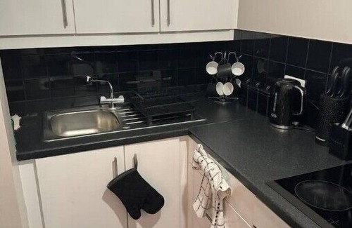 Coleshill Casa | RARE FIND 3 story, 2 room house
