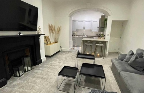 Sefton Park Apartamento | Rare Find! | Near Sefton Park & Lark Lane | Free Off-Street Parking
