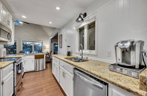 Jasper Casa | Rare Find! Relaxing Lake house, everything you need!!!