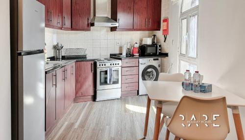 Discovery Gardens Apartamento | Rare Holiday Homes - Mediterranean Cluster - Near Ibn Battuta Mall - Discovery Garden - Building# Med 85 - R403