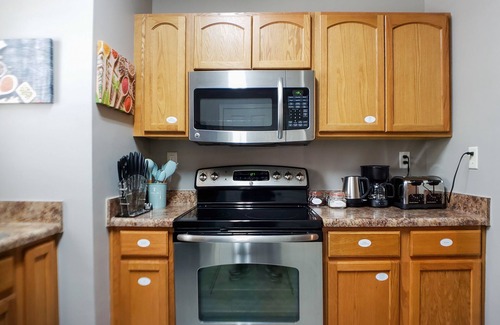 Uptown Casa | Rare Home w/Garage Downtown Memphis King Bed WiFi