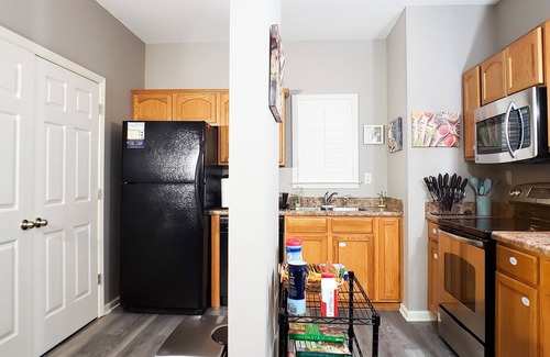 Uptown Casa | Rare Home w/Garage Downtown Memphis King Bed WiFi