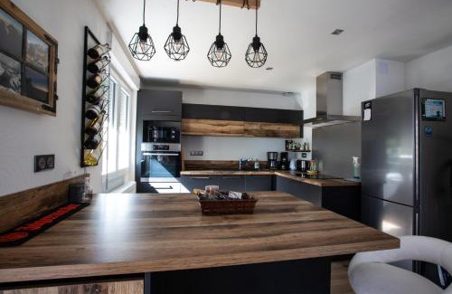 Colmar Casa | Rare Maison moderne proche centre avec jardin parking gratuit