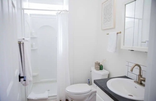 Mississippi District Casa | Rare Mississippi Ave Suite - 94 WalkScore, Disney+