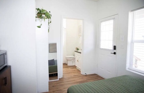 Mississippi District Casa | Rare Mississippi Ave Suite - 94 WalkScore, Disney+