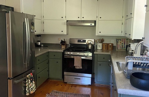Town of Marbletown Cabina | Rare opportunity to rent Accord NY cabin with wood stove, expansive property