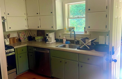 Town of Marbletown Cabina | Rare opportunity to rent Accord NY cabin with wood stove, expansive property