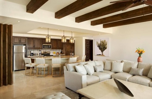 Los Cangrejos II y ÌII Condominio | Rare Penthouse at Grand Solmar Rancho San Lucas Available for Thanksgiving Week!