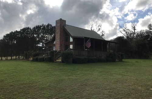 Monticello Cabina | Rare private lake front cabin in Monticello, Fl.