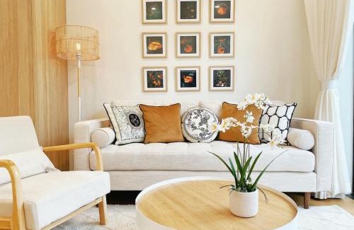 Grey Lynn Casa | Rare Retreat Stylish 2BR Townhouse vs AC & Parking