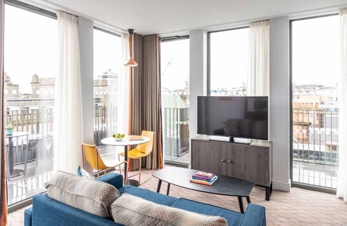 City Centre Glasgow Apartamento | RARE TO FIND-GLASGOW 1BR PENTHOUSE WID PVT TERRACE