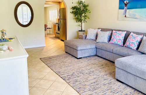 Tarpon River Casa | Rare Tropical Oasis With Mini-Golf Near Las Olas Blvd.