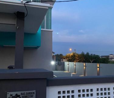 Rambai Casa | Ras Garden Homestay
