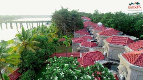 Silvassa Complejo | Ras Resort By Treat Silvassa