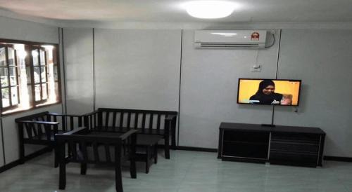 Lubok Buaya Complejo | Rasa Senang Villa -Islam Guest Only