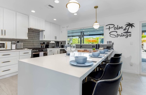 Palm Springs Casa | Rat Pack Rendezvous - An Entertaining Experience!