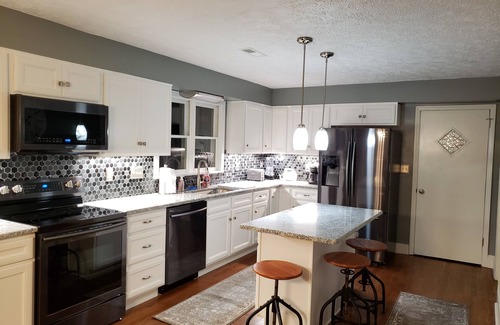 Hendersonville Casa | ¡NUEVO LISTADO! PISCINA, VISTAS MTN, FUEGO