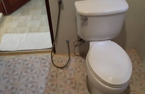 Chaweng City Center Complejo | Rattana Guesthouse & Bungalow