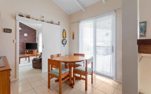 Port Elliot Casa | Ratties Residence 6 Carnegie St Port Ellliot - No Linen Included