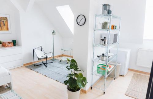 Straubing Apartamento | raum life - Urbanes Refugium mit Parkplatz