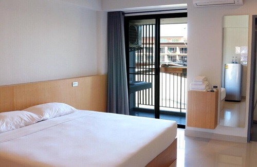 Su Thep Hotel | Raveevan Hotel At Umong